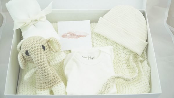 Caja Recién Nacido Elefante Beige - Imagen 4